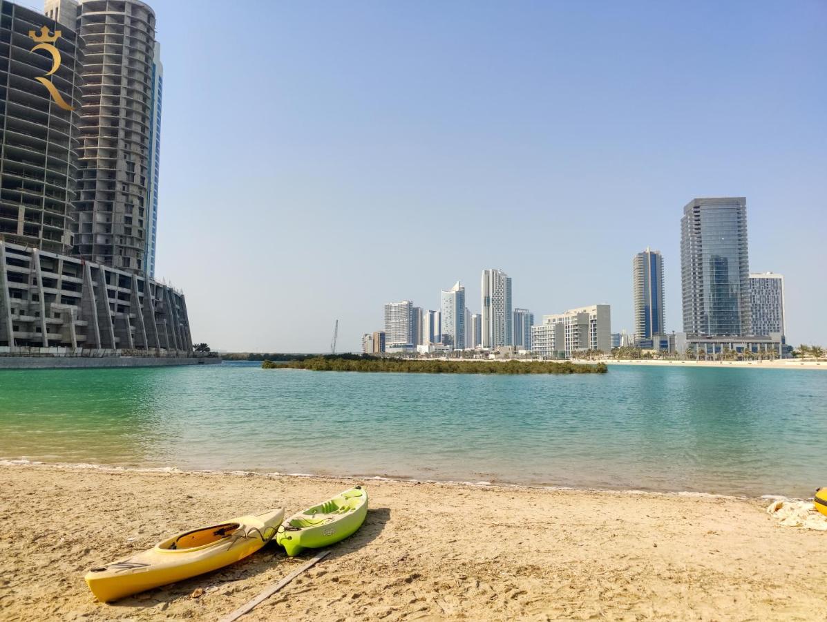 Queen's Al Reem Abu Dhabi