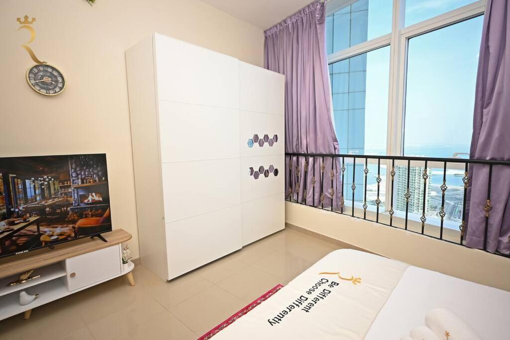 Queen's Al Reem Abu Dhabi