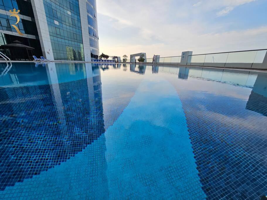 Queen's Al Reem Abu Dhabi